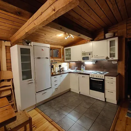 Dağ evi Cozy In Centre With Extra Guest Cabin - Savottakaemppae *