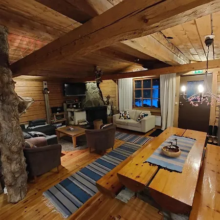 Cozy In Centre With Extra Guest Cabin - Savottakaemppae